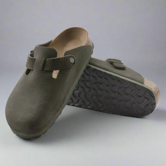 Green Suede Leather Pedestal Platforms Clogs - Clogs